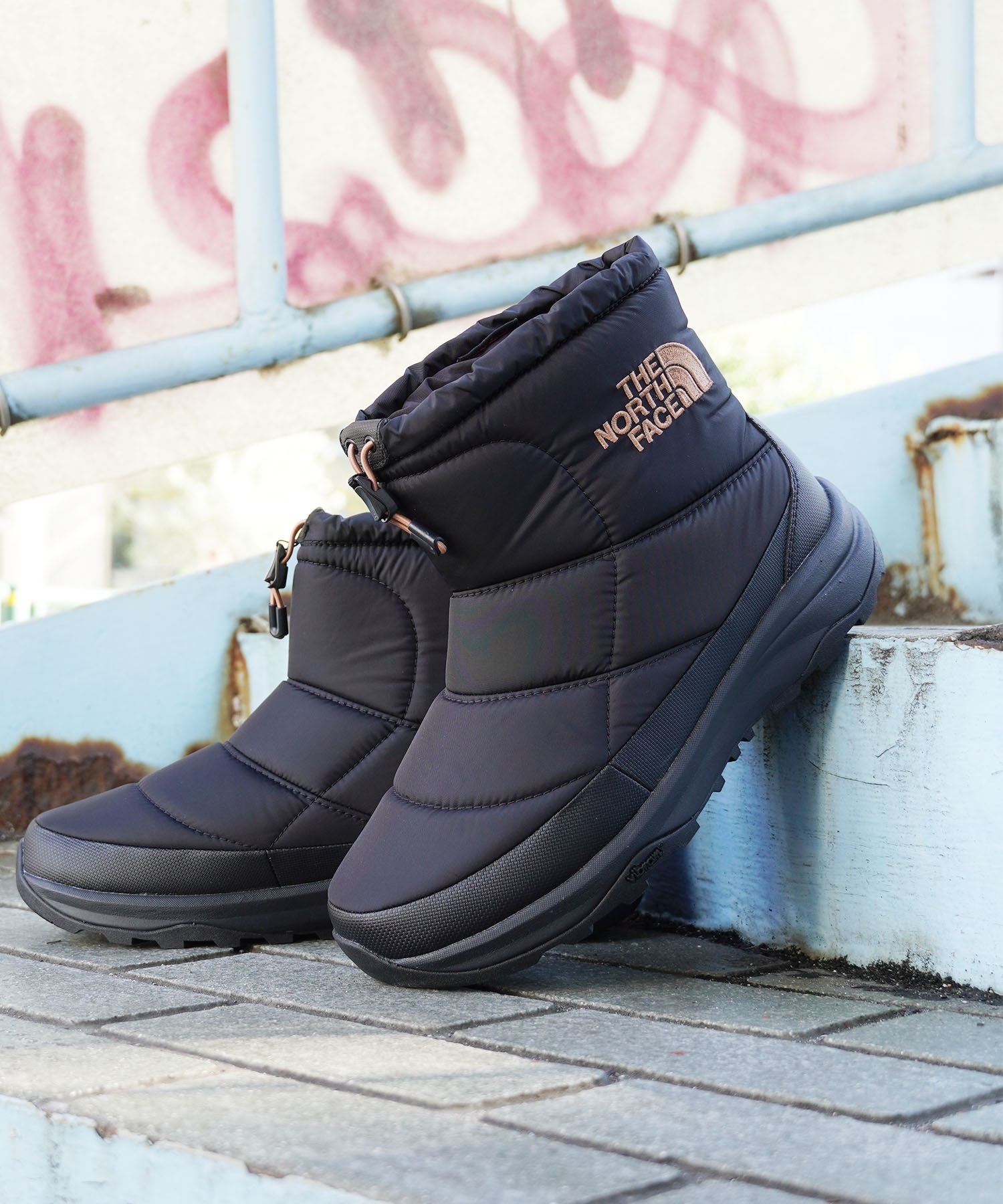 THE NORTH FACE ザ・ノース・フェイス ブーツ メンズ レディース ヌプシ ブーティ ウォータープルーフ ロゴ ショート アークティックグリップ NF52485(BB-23.0cm)