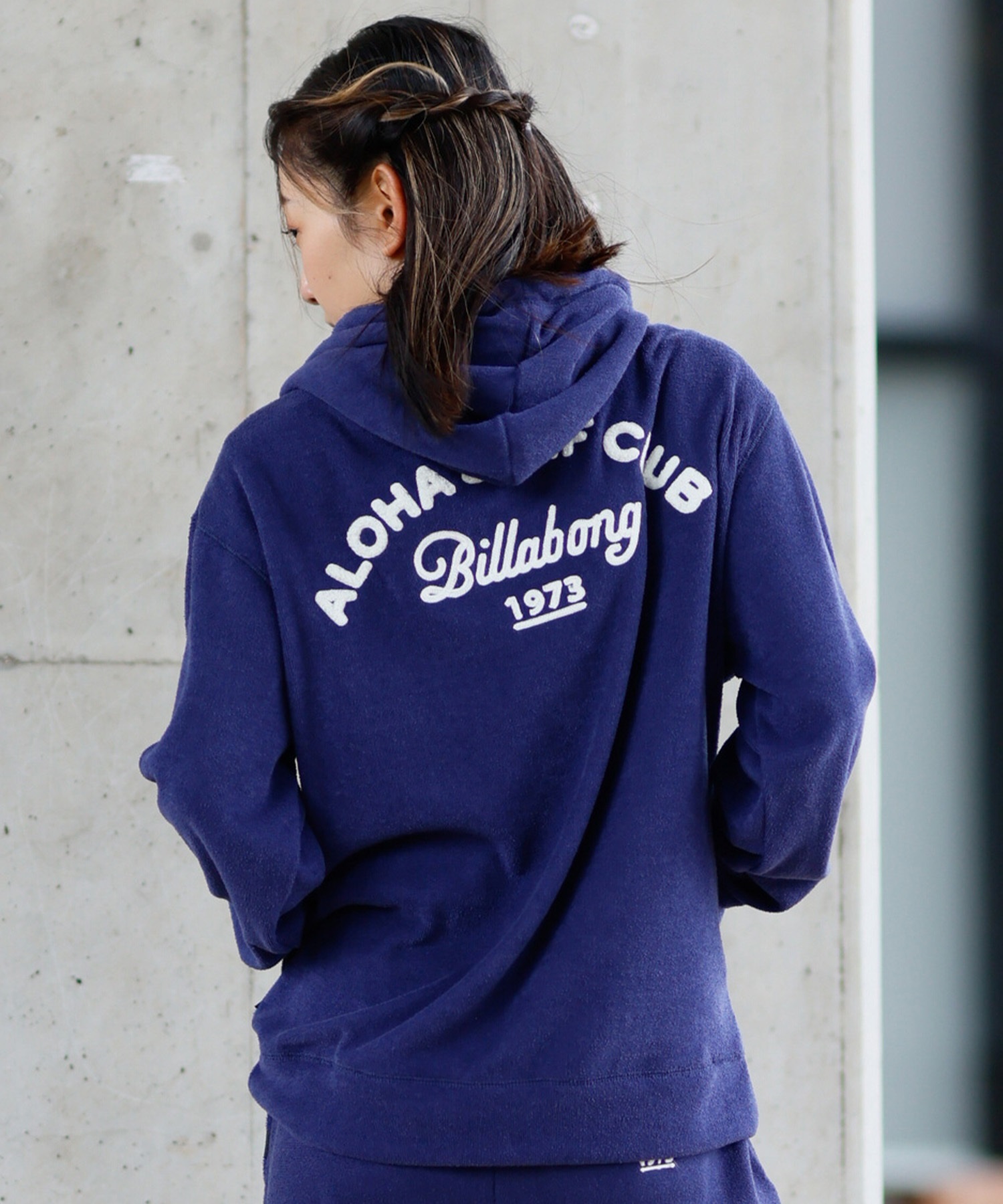 BILLABONG ビラボン パーカー ジップアップ レディース パイル生地 バックロゴ セットアップ対応 BF013-007(NVY-M)