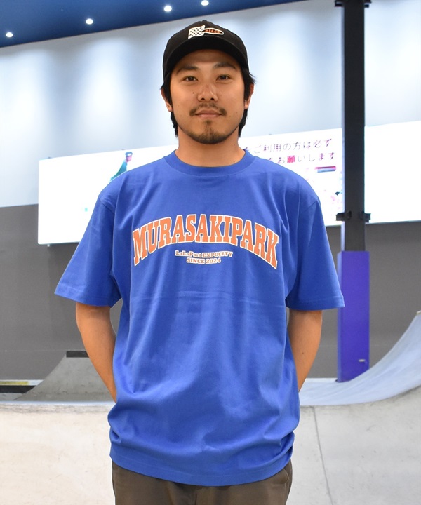 ららぽーとEXPOCITY店限定 半袖 Tシャツ カレッジロゴ メンズ レディース ユニセックス 26EXPO-1 ムラサキスポーツ限定