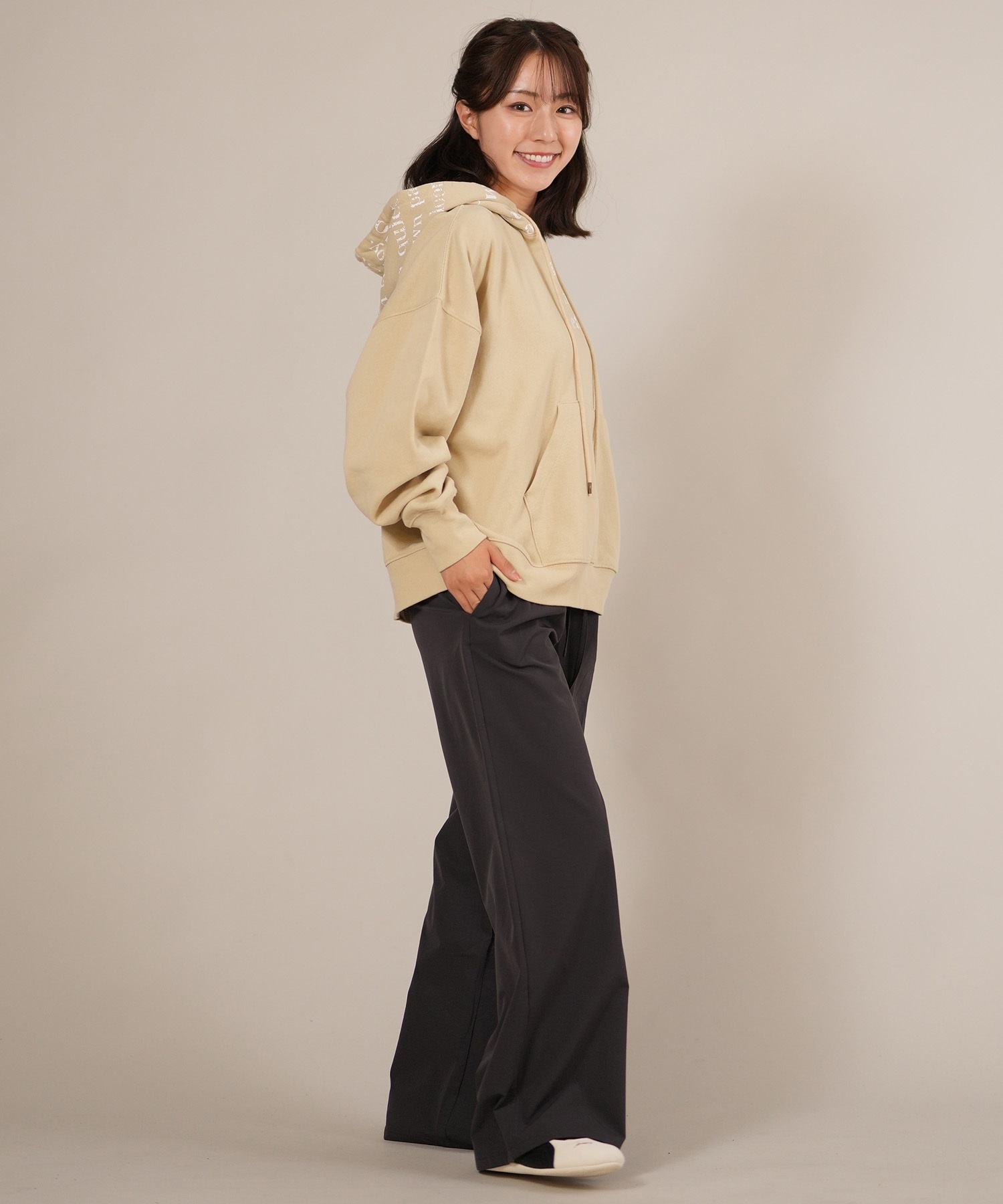 RIKKA FEMME リッカファム プルオーバー パーカー レディース スウェット フーディー ロゴ プリント 裏毛 RF25FW08(LBE-FREE)