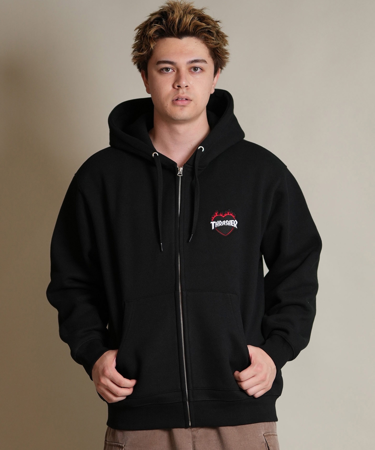 THRASHER スラッシャー ジップアップ パーカー メンズ スウェット フーディー ロゴ ワンポイント 裏起毛 254TH1PK065(WHT-M)