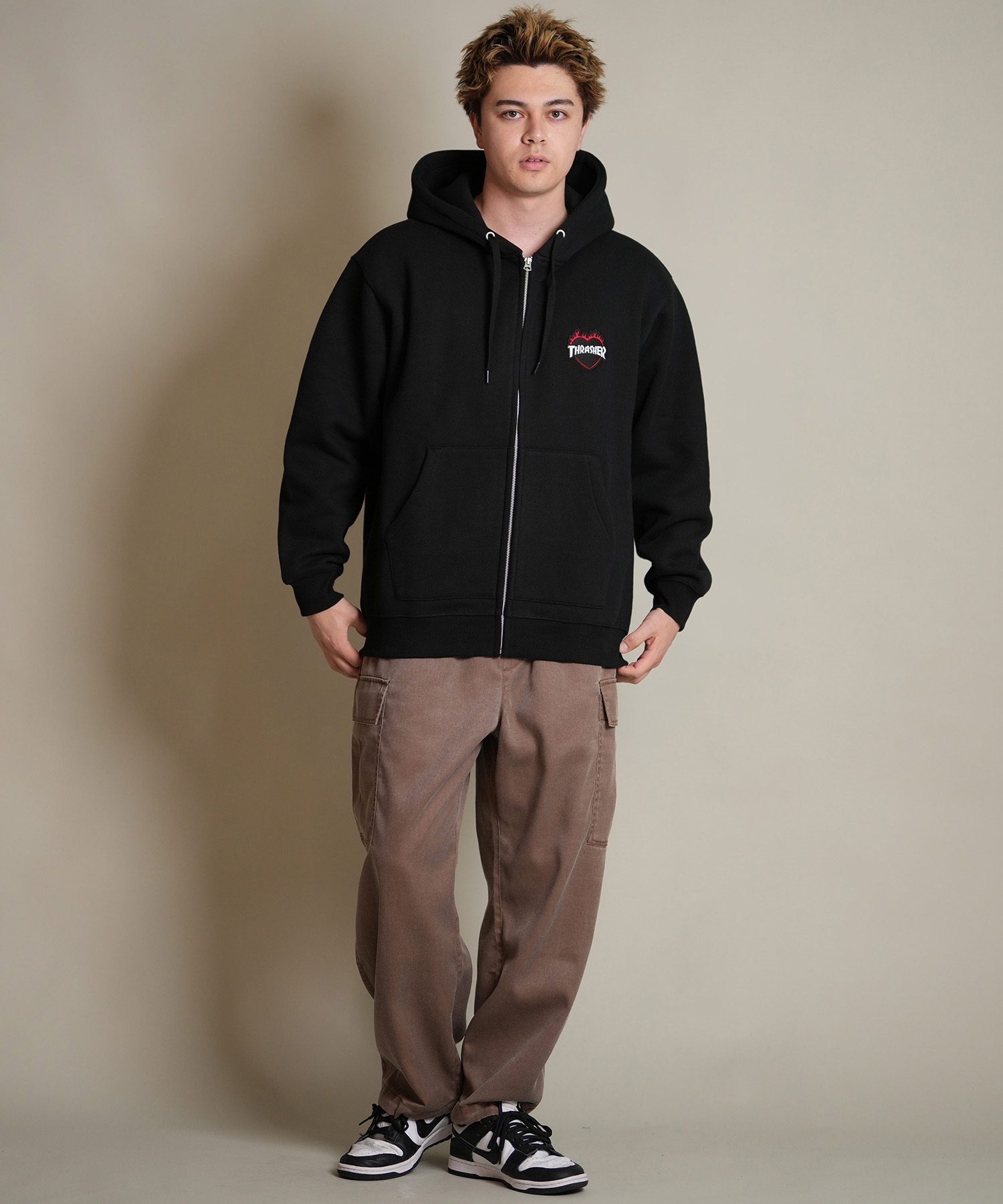 THRASHER スラッシャー ジップアップ パーカー メンズ スウェット フーディー ロゴ ワンポイント 裏起毛 254TH1PK065(WHT-M)