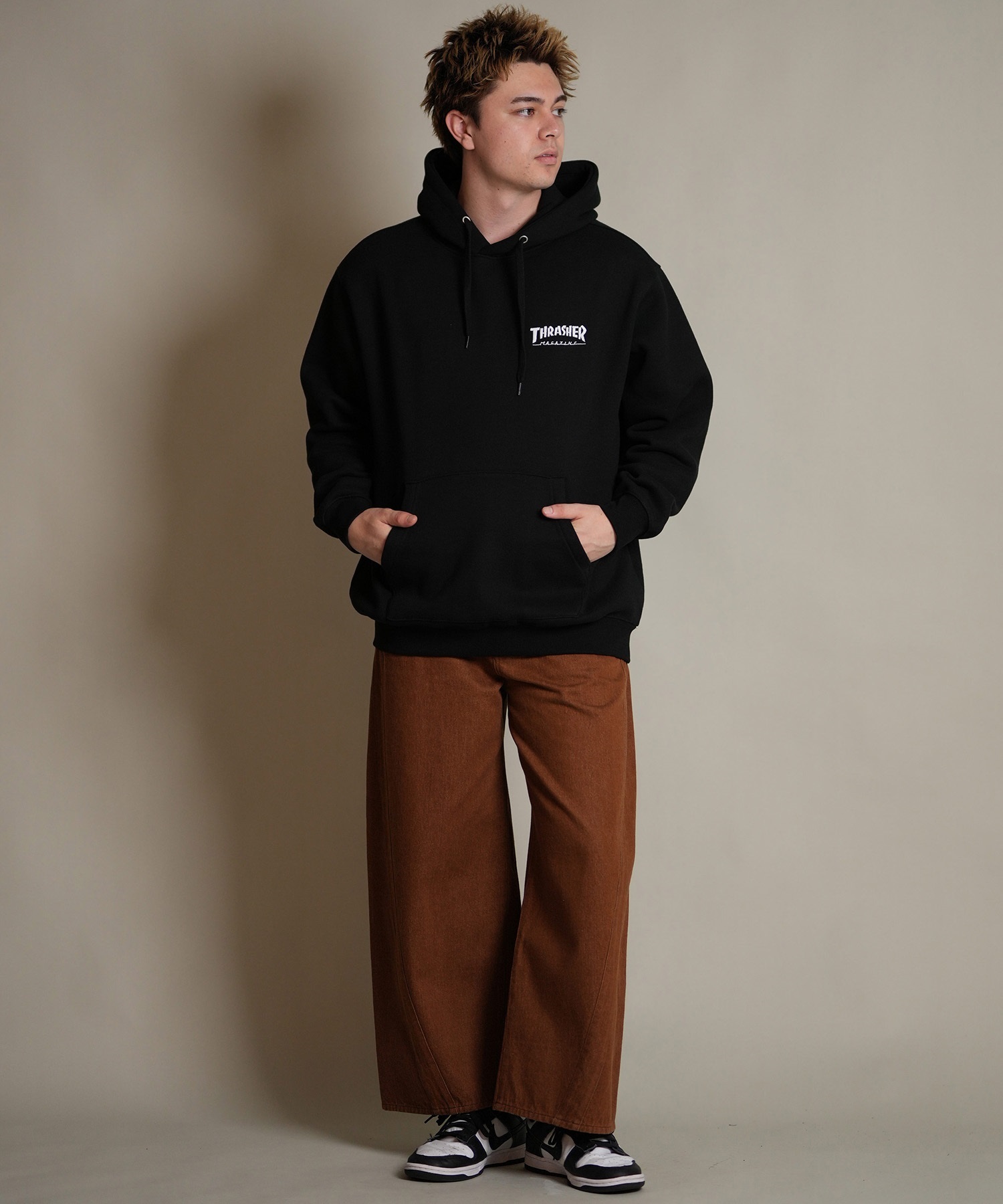 THRASHER スラッシャー プルオーバー パーカー メンズ スウェット フーディー バックプリント 裏起毛 254TH1PK066(WHT-M)