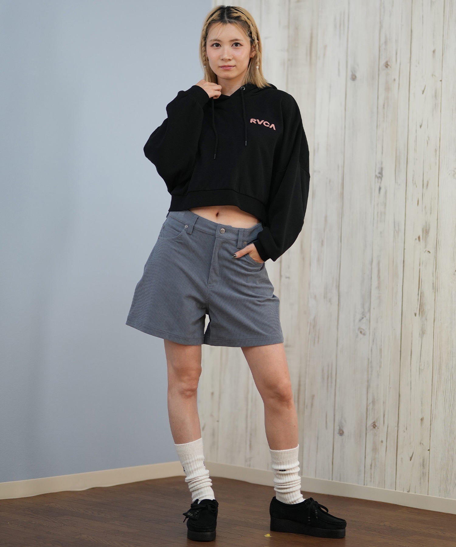 RVCA ルーカ プルオーバー パーカー レディース スウェット フーディー ショート丈 バックプリント ドルマンスリーブ 裏毛 BF044-012(BLK-S)