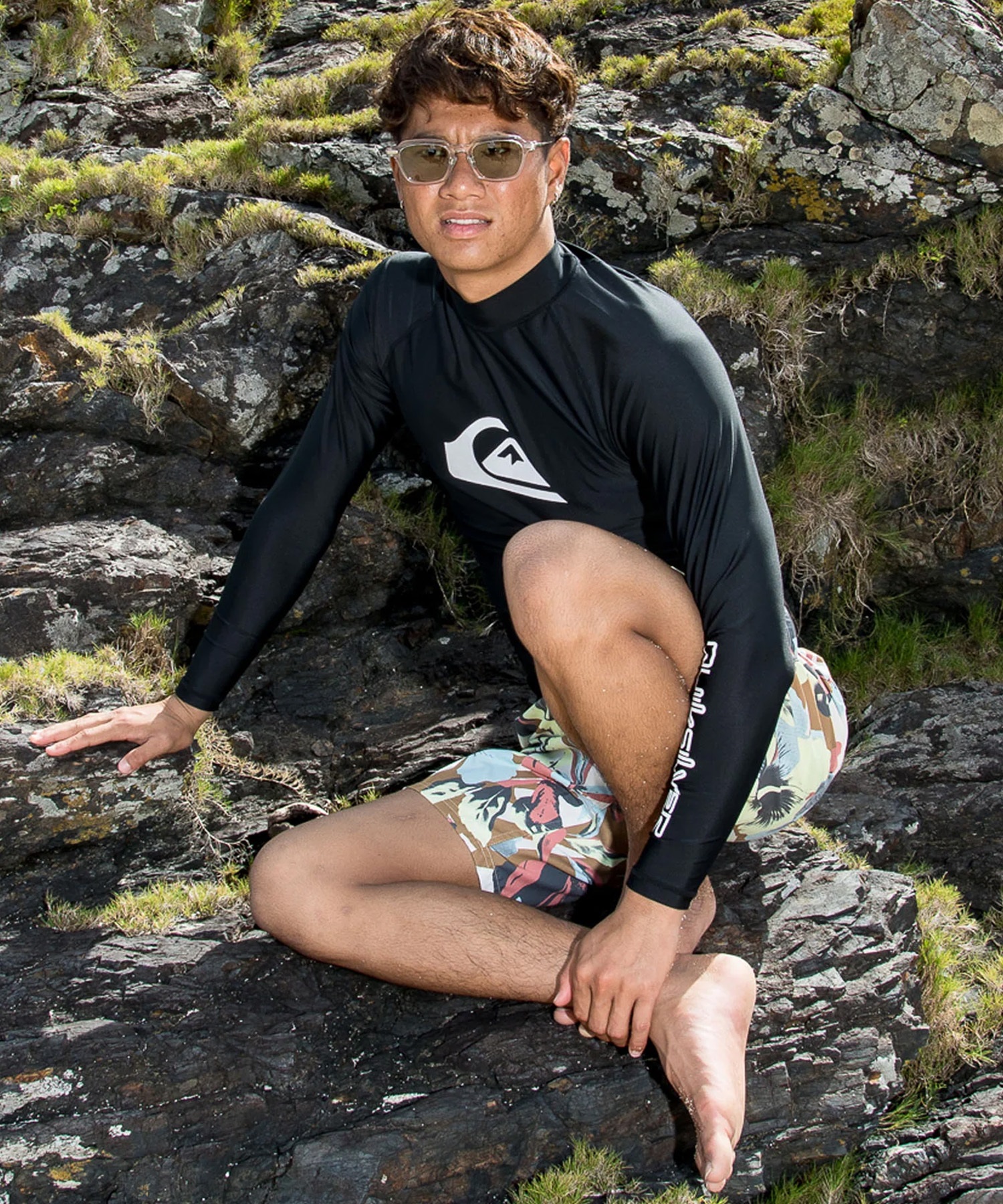 QUIKSILVER クイックシルバー 水着 ラッシュガード メンズ 長袖 Tシャツ ロンT UVカット 速乾 ストレッチ QLY261002(BLK1-M)