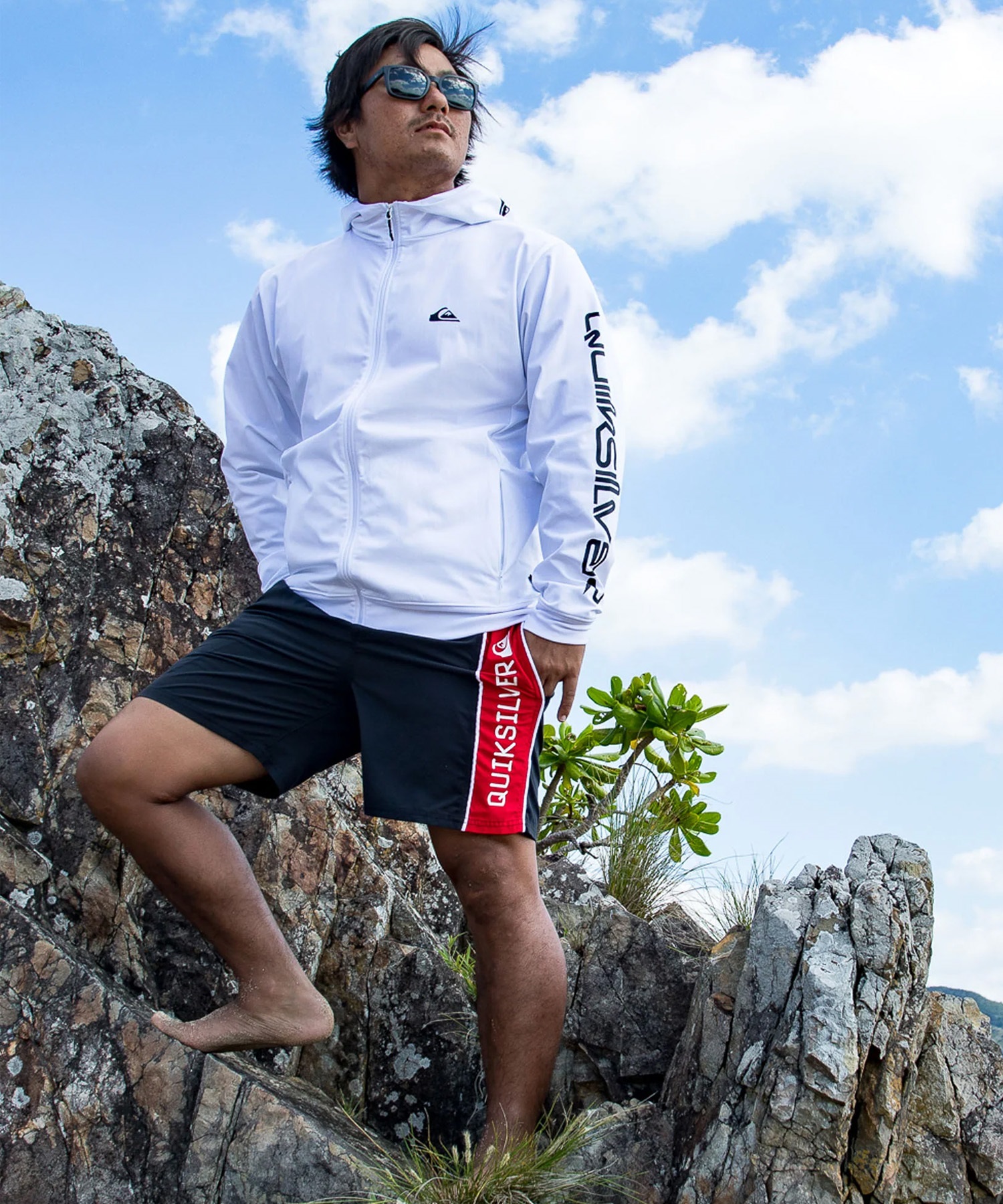 QUIKSILVER クイックシルバー 水着 ラッシュガード ジップアップ パーカー メンズ UVカット 接触冷感 速乾 水陸両用 QLY261009(WHT-M)