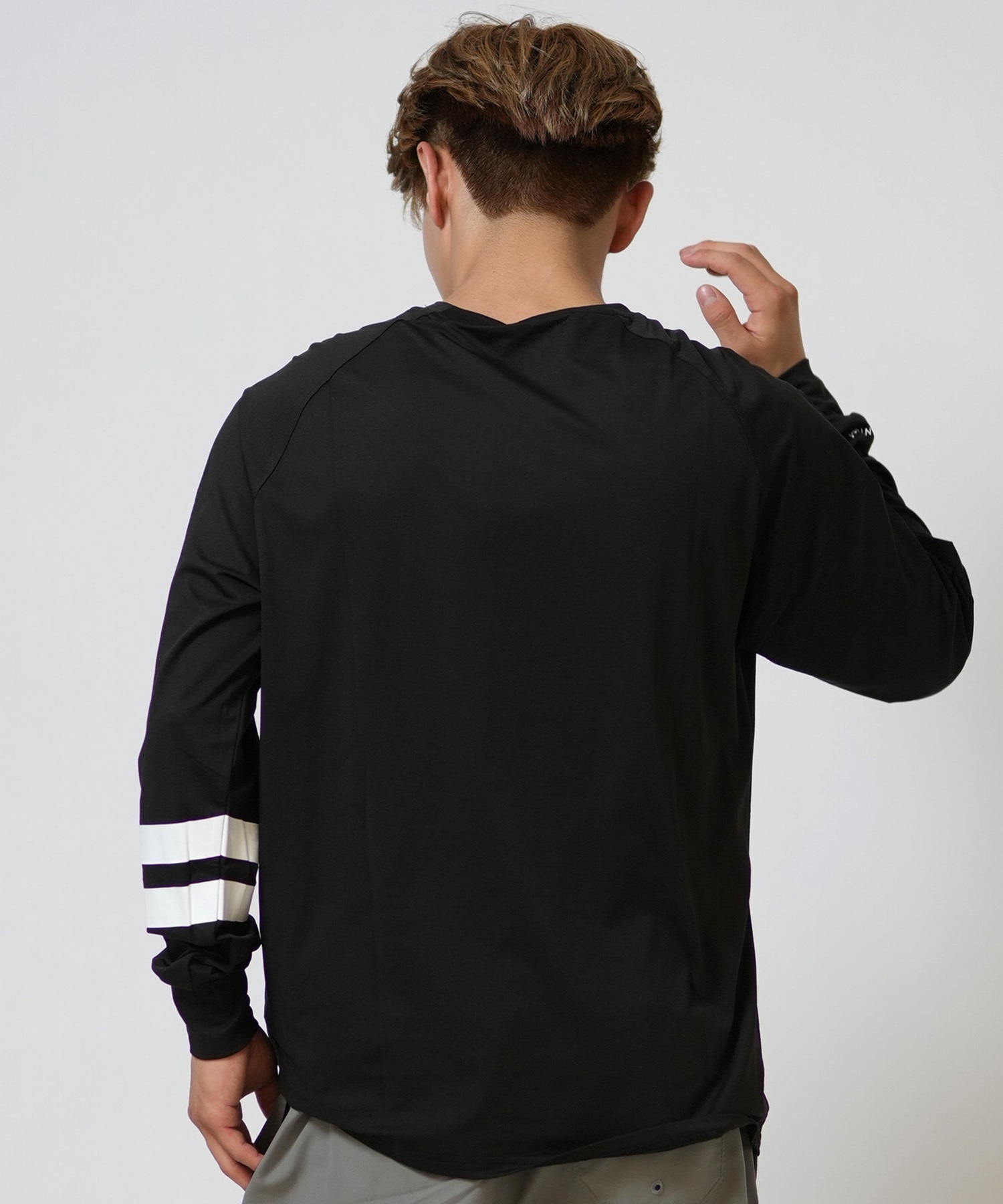 長袖 BLK