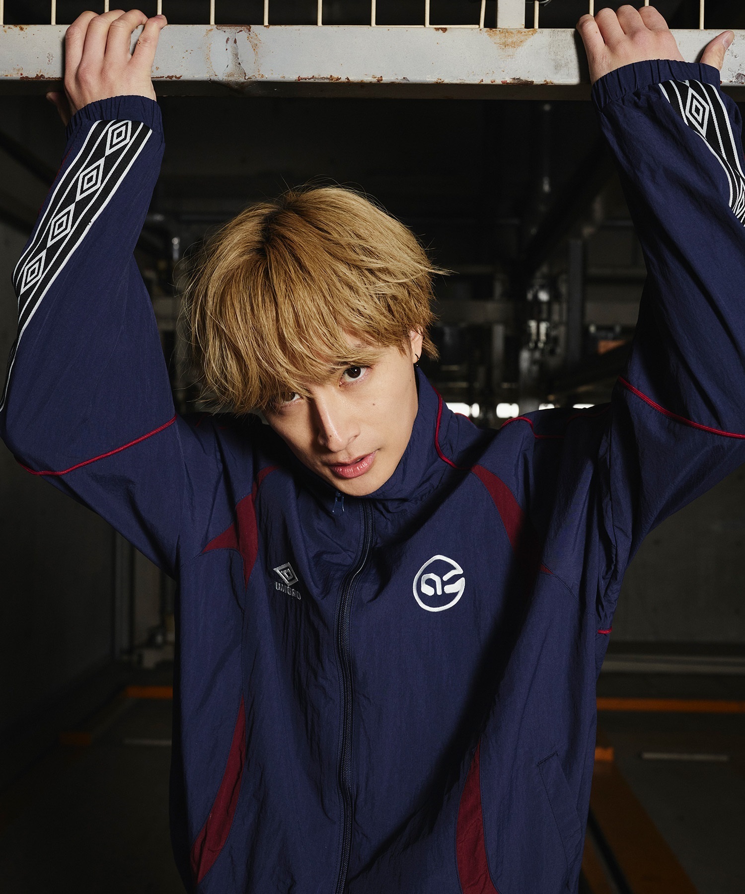UMBRO アンブロ × ALAN SHIRAHAMA トラックジャケット UM26SSAL-BZ01(NAVY-M)