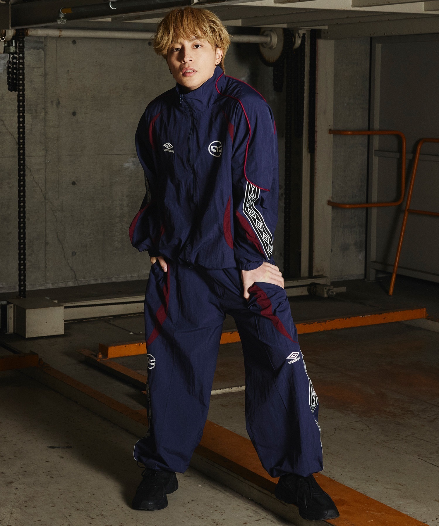 UMBRO アンブロ × ALAN SHIRAHAMA トラックジャケット UM26SSAL-BZ01(NAVY-M)