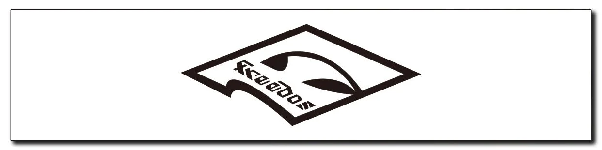 o3W0st6w - SHOP NEWS | ムラサキスポーツオンラインストア 通販 Logo: a diamond-shaped frame with a stylized leaf and curved line, plus a curved wordmark along the edge.
