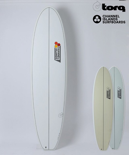 b-fnHU-tAw - SHOP NEWS | ムラサキスポーツオンラインストア 通販 Tall white surfboard with Channel Islands logo, flanked by two smaller beige and light-blue boards.